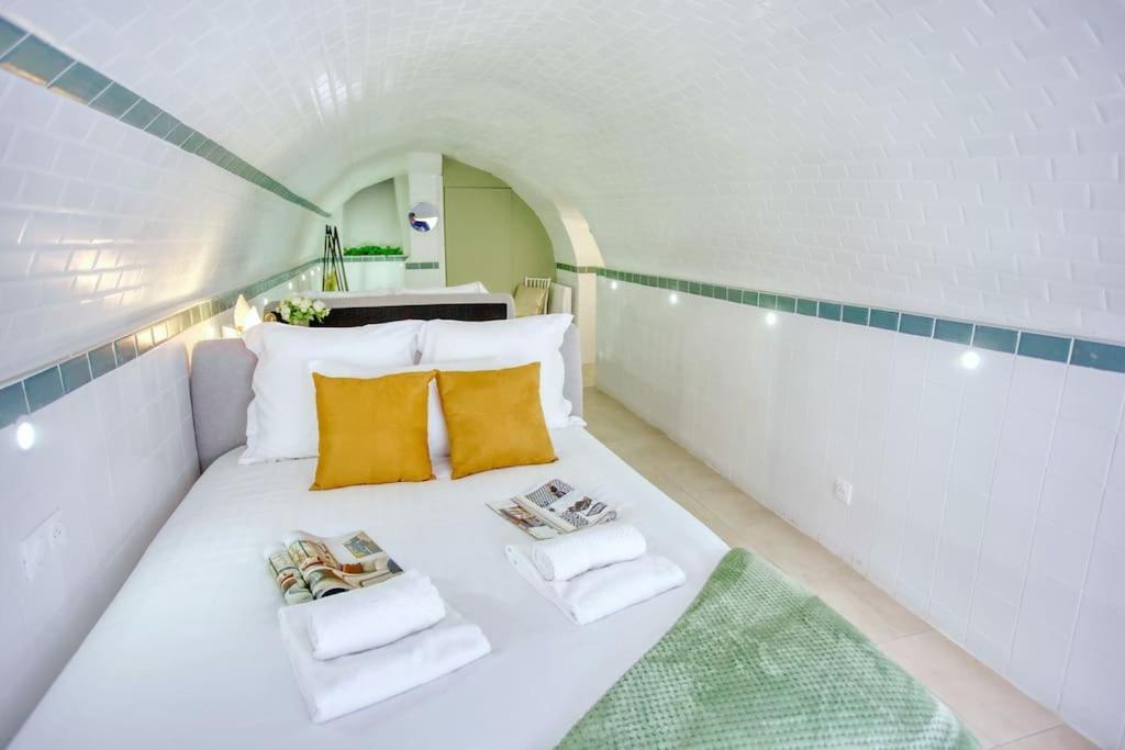 Le Nid Parisien Triplex Cosy Et Chaleureuxアパートメント エクステリア 写真